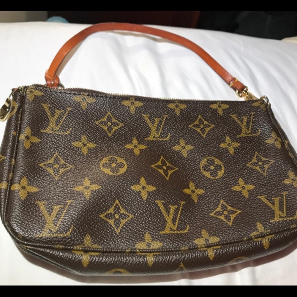 Louis Vuitton Pochette Accessoires